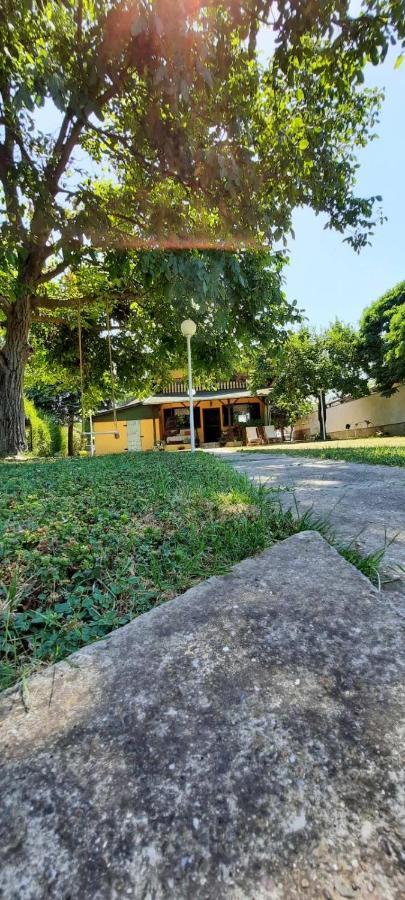 Villa Kuca Ribarev San Beocin Exterior foto